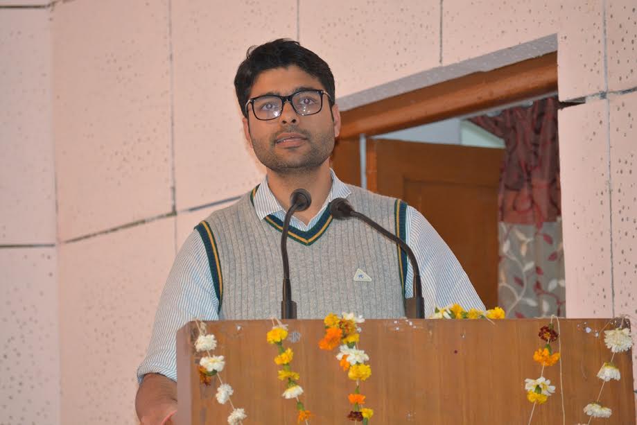 मेघावी छात्र सम्मान समारोंह आयोजित मेघावी छात्र सम्मान समारोंह आयोजित