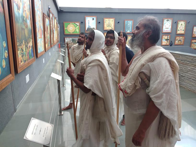 आर्ट गेलेरी है अदभुत- आचार्यश्री आर्ट गेलेरी है अदभुत- आचार्यश्री
