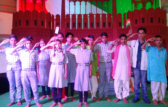 सेलिब्रेशन मॉल में लाल किला सेलिब्रेशन मॉल में लाल किला