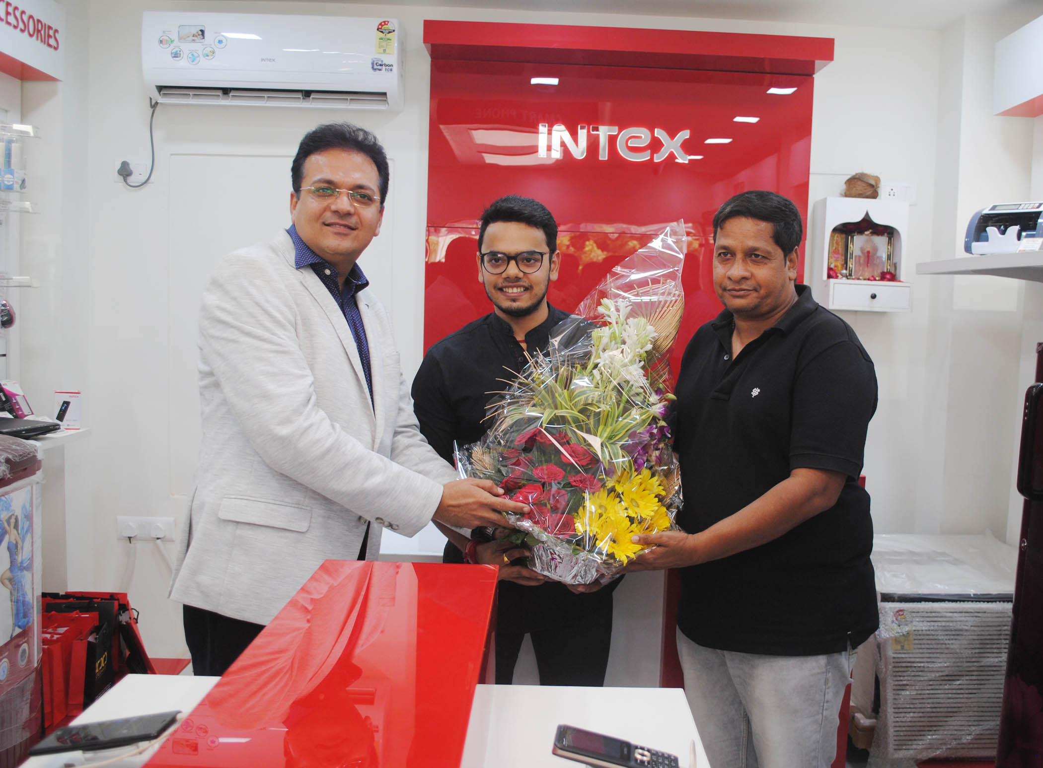 Intex :First Smart World Store in Udaipur Intex :First Smart World Store in Udaipur
