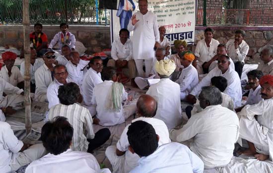 दलितों पर लगातार जानलेवा हमले दलितों पर लगातार जानलेवा हमले