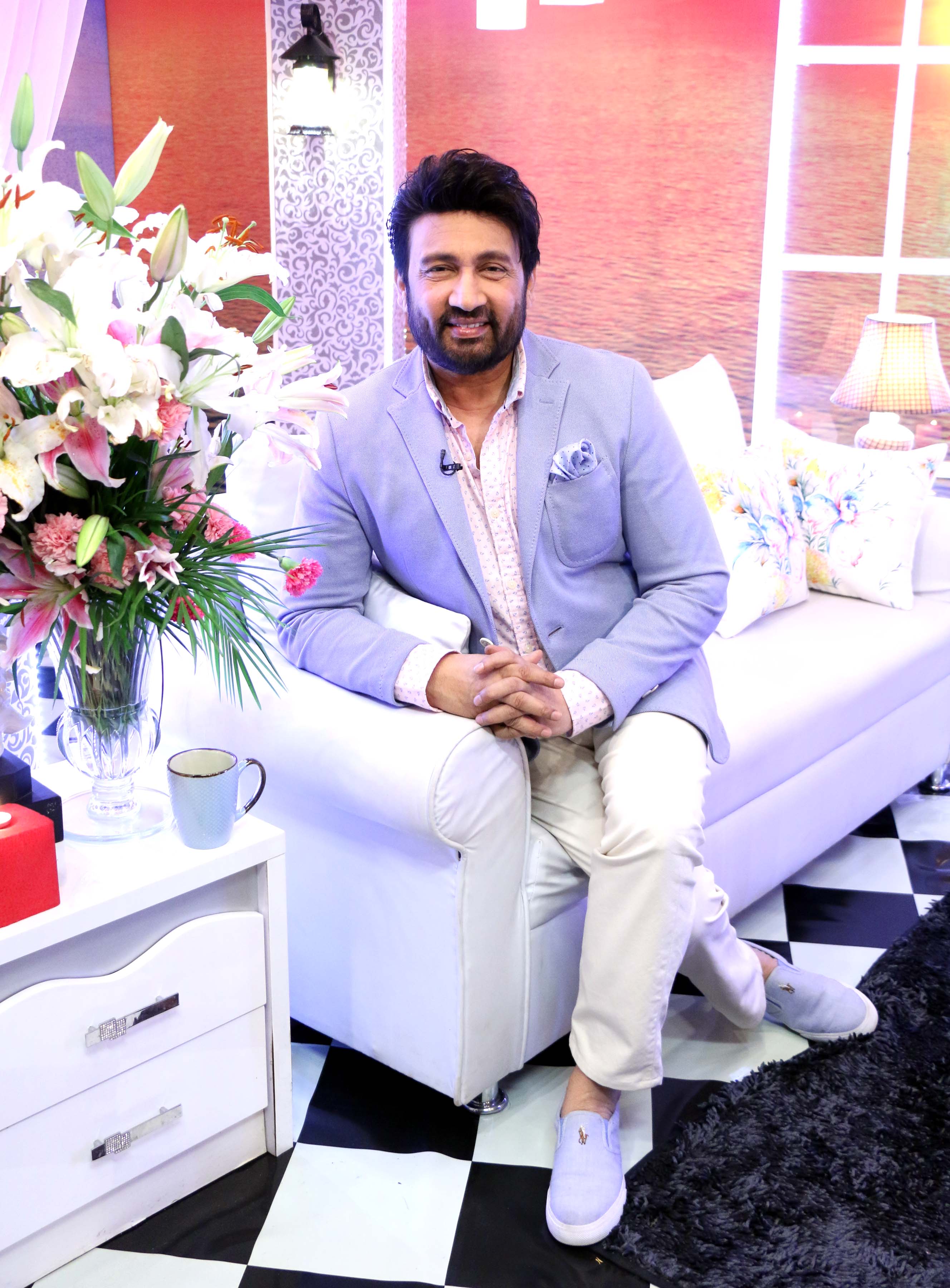 Shekhar Suman to host Zameen se Falak Tak Shekhar Suman to host Zameen se Falak Tak
