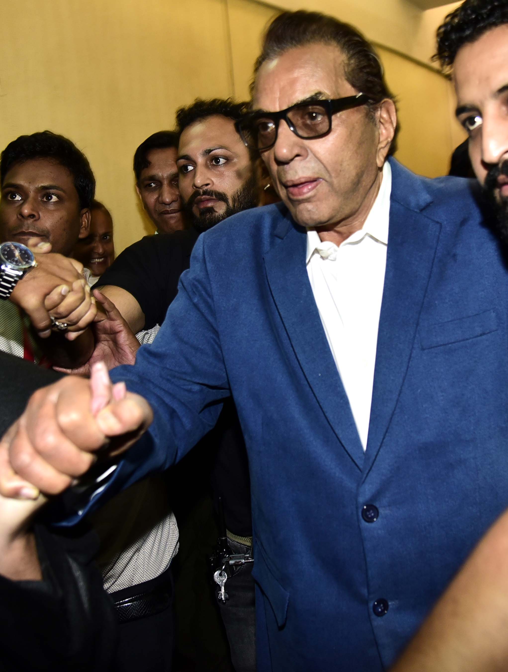 Dharmendra, , Mahima Chaudhry, came at Awards ceremony Dharmendra, , Mahima Chaudhry, came at Awards ceremony