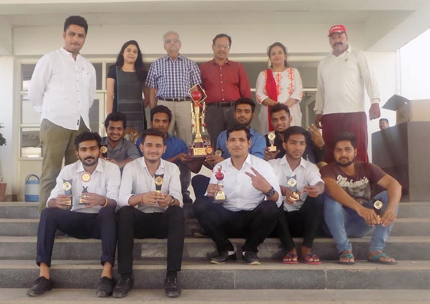 क्रिकेट प्रतियोगिता में पीआईएमएस बना विजेता
