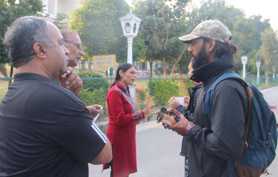 रोहित इंगले ने उदयपुर में किया जन संपर्क रोहित इंगले ने उदयपुर में किया जन संपर्क