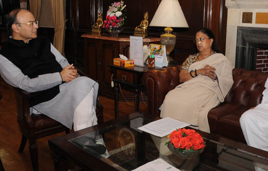 राजस्थान की मुख्यमंत्री की वित्त मंत्री श्री जेटली से मुलाकात
