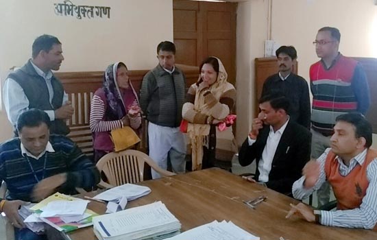 राश्ट्रीय लोक अदालत में अनेकों मामलों पर राजीनामा की मुहर राश्ट्रीय लोक अदालत में अनेकों मामलों पर राजीनामा की मुहर