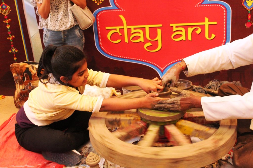 सेलिब्रेशन मॉल में सज रही राजस्थान की झलक सेलिब्रेशन मॉल में सज रही राजस्थान की झलक