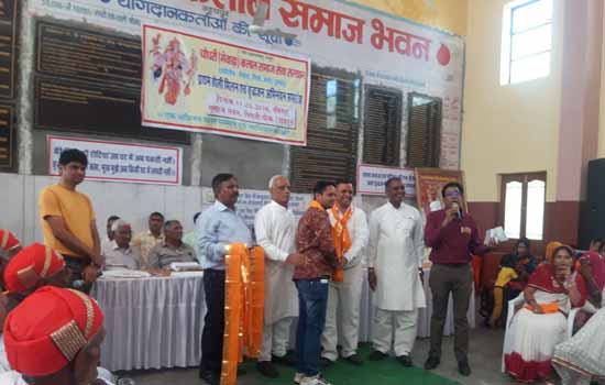 चौधरी समाज का होली मिलन एवं वृद्धजन सम्मान समारोह सम्पन्न चौधरी समाज का होली मिलन एवं वृद्धजन सम्मान समारोह सम्पन्न