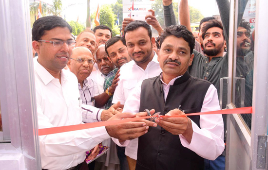 कलक्टर ने लिया शहर की सफाई व्यवस्था का जायजा कलक्टर ने लिया शहर की सफाई व्यवस्था का जायजा