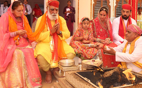 एमएमपीएस में हुई देवताओं की मूर्तियों की प्राण-प्रतिष्ठा एमएमपीएस में हुई देवताओं की मूर्तियों की प्राण-प्रतिष्ठा