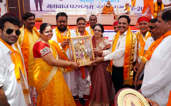 विप्र युग का निर्माता होता है ः संत ज्ञानानंद विप्र युग का निर्माता होता है ः संत ज्ञानानंद