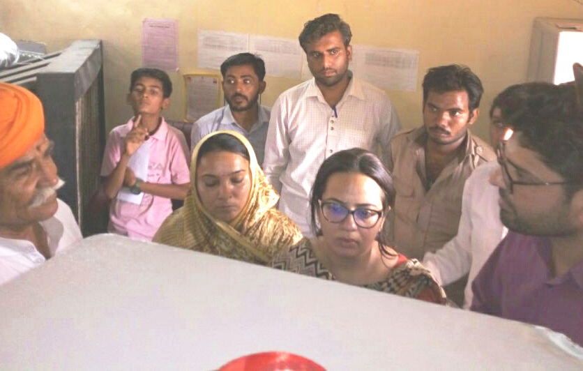 ’’ग्राम पंचायत हमीरा में ई-मित्र प्लस मशीन का शुभारम्भ’’ ’’ग्राम पंचायत हमीरा में ई-मित्र प्लस मशीन का शुभारम्भ’’