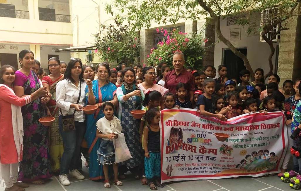 नमो विचार मंच की महिला शाखा दवारा परिण्डे बाँधे नमो विचार मंच की महिला शाखा दवारा परिण्डे बाँधे