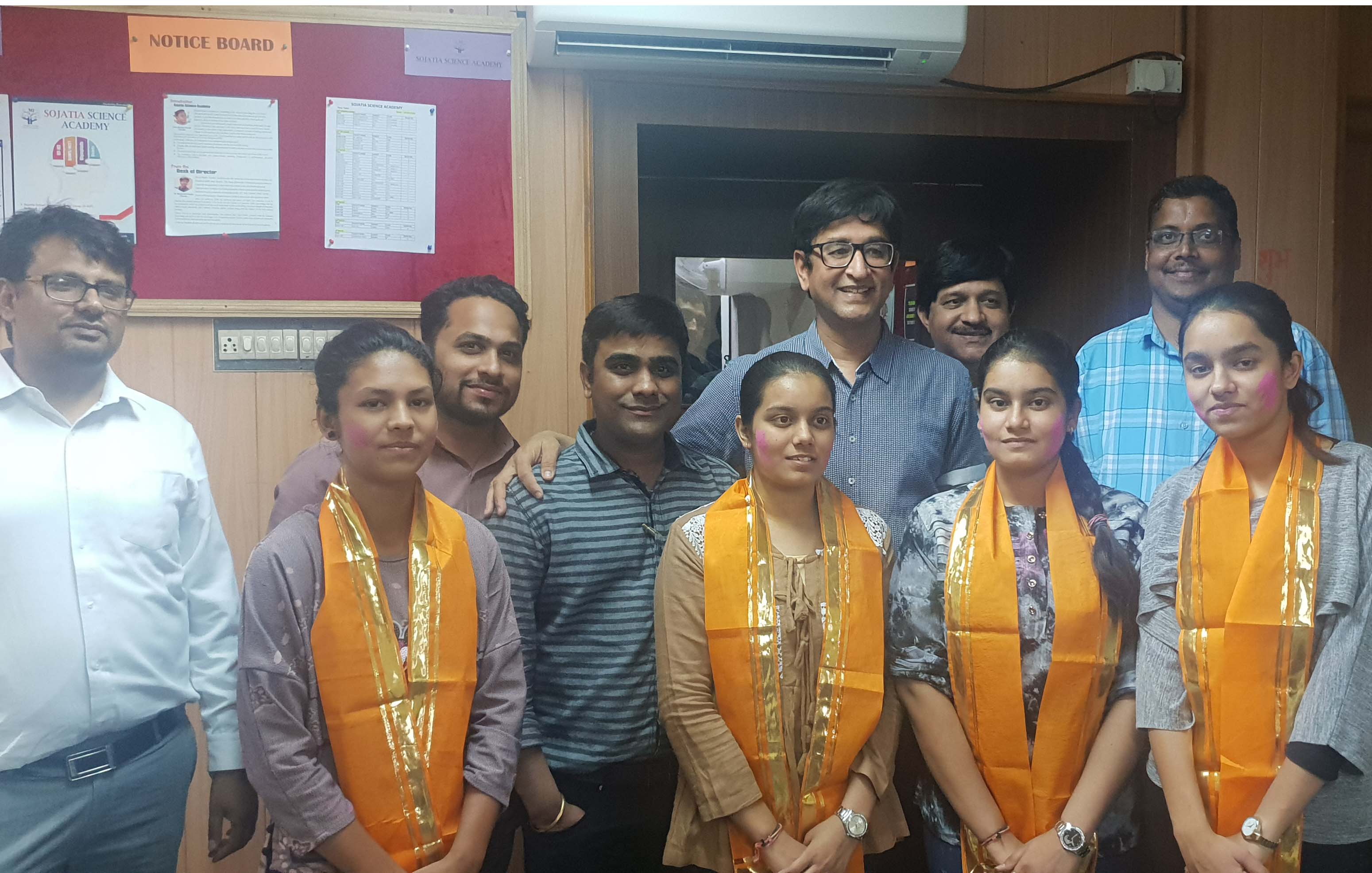 १२ वीं कॉमर्स मे सोजतिया के विद्यार्थियों ने लहराया परचम १२ वीं कॉमर्स मे सोजतिया के विद्यार्थियों ने लहराया परचम
