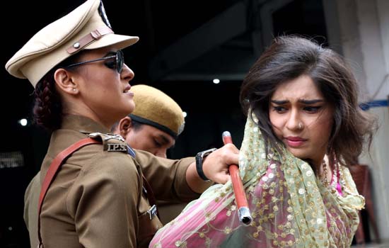 ACP Ghazal enters in Creative Eye Ltd Serial Ishq Subhan Allah which comes on Zee TV. ACP Ghazal enters in Creative Eye Ltd Serial Ishq Subhan Allah which comes on Zee TV.