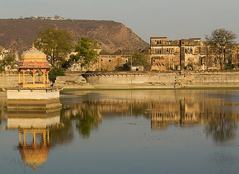 रानी के ख्वाब का आईना बूंदी को बनाया आकर्षक