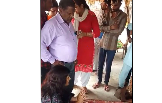 पंचों के फैसले पर समाज से बहिष्कृत बालिका के प्रकरण पंचों के फैसले पर समाज से बहिष्कृत बालिका के प्रकरण