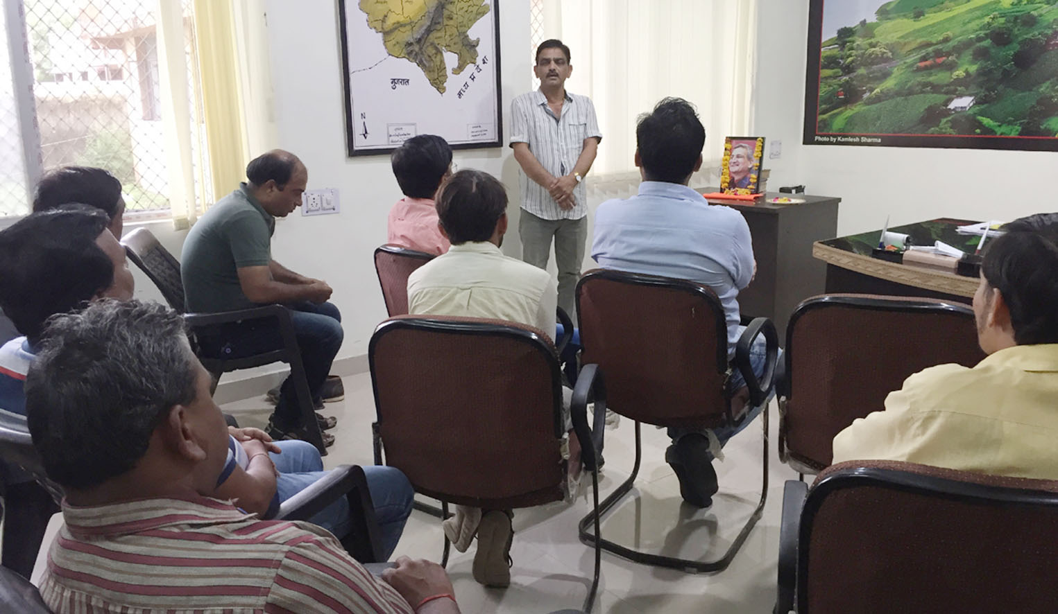 मीडियाकर्मियों ने स्व. कल्पेश याग्निक को दी श्रद्धांजलि मीडियाकर्मियों ने स्व. कल्पेश याग्निक को दी श्रद्धांजलि