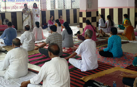 योग बीमारी एवं तनाव से बचाएं-मेहता योग बीमारी एवं तनाव से बचाएं-मेहता