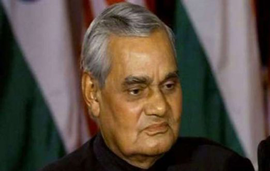 अटलजी के नाम पर मांग रहे हैं वोट अटलजी के नाम पर मांग रहे हैं वोट