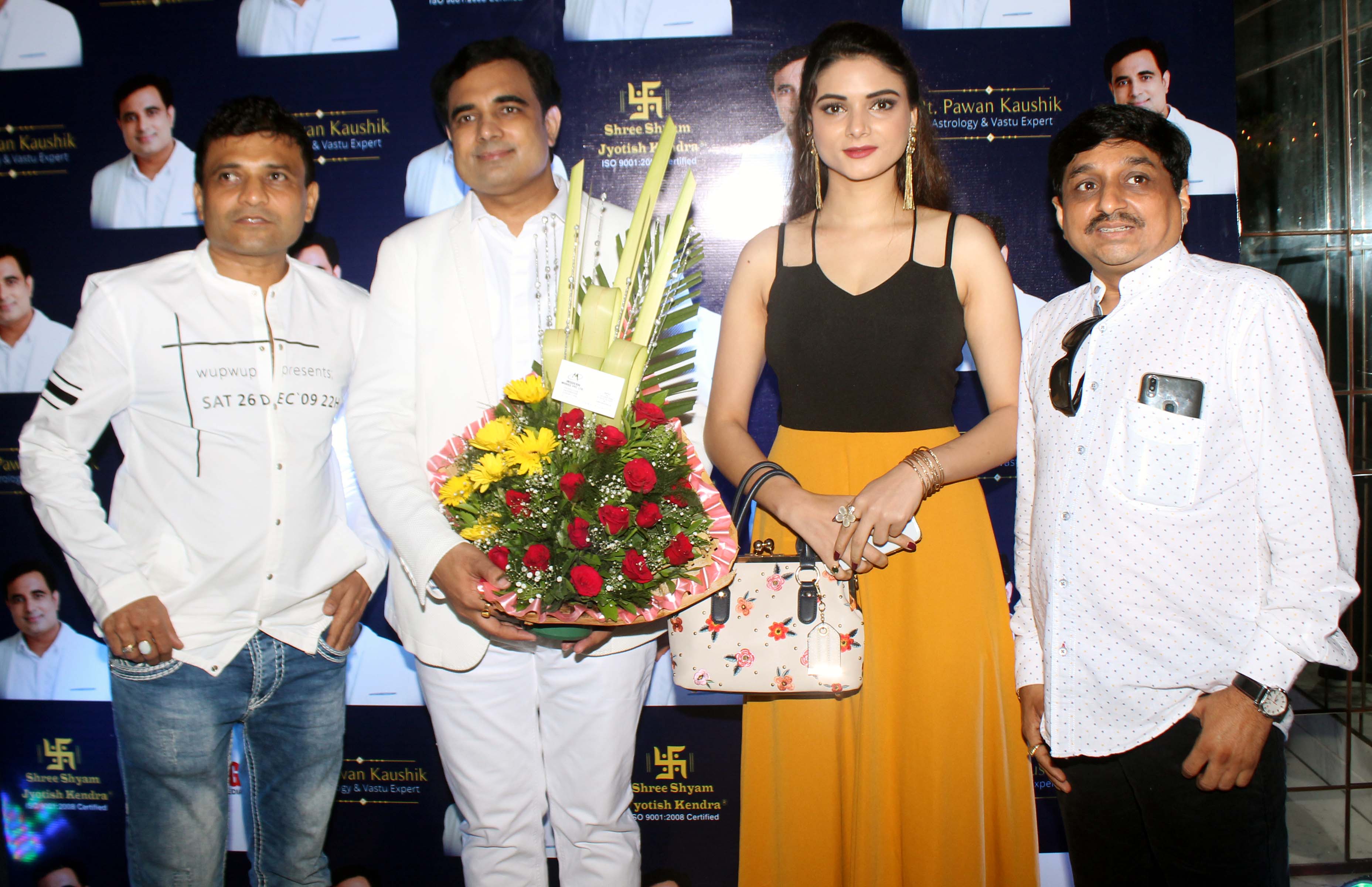 kishan Kumar and others celebs came for Pandit Pawan Kaushik birthday kishan Kumar and others celebs came for Pandit Pawan Kaushik birthday