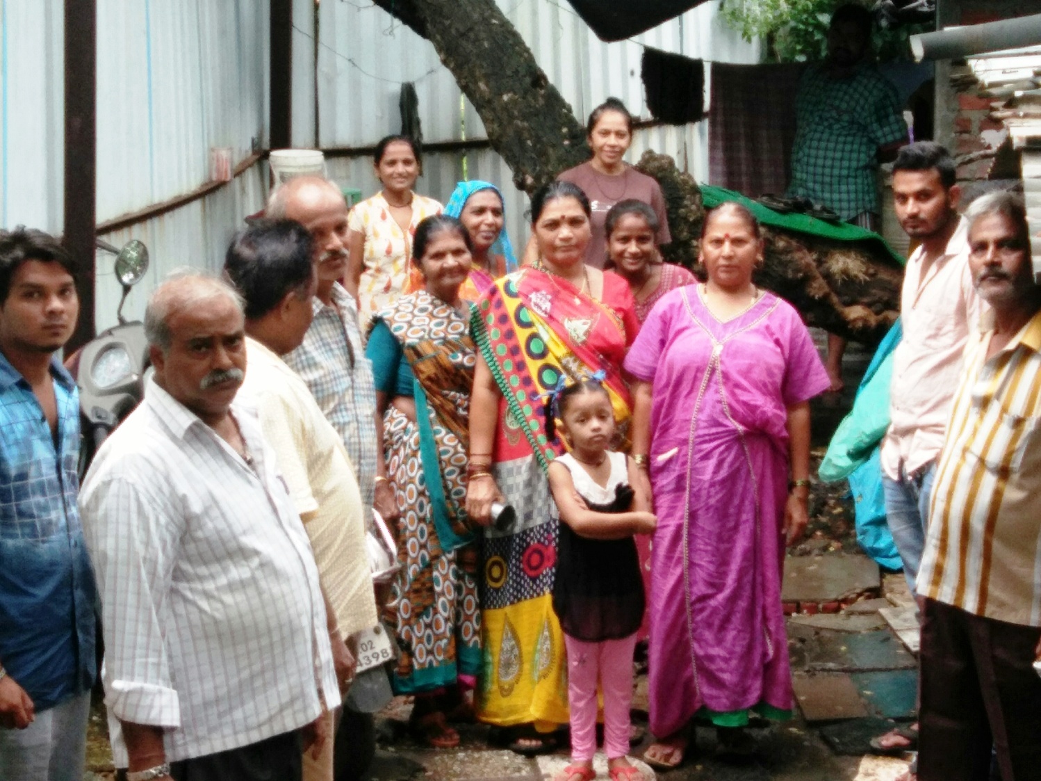 ‘Thakor Chawl’ in Kandivali (West) forced to live an atrocious life ‘Thakor Chawl’ in Kandivali (West) forced to live an atrocious life