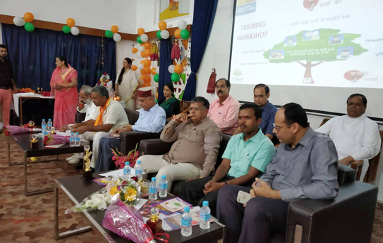 अच्छा स्पर्श-बुरा स्पर्श पर एक दिवसीय कार्यशाला आयोजित अच्छा स्पर्श-बुरा स्पर्श पर एक दिवसीय कार्यशाला आयोजित