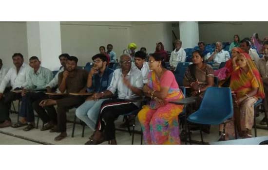 न्यूट्रिशियन डे पर हुई स्वास्थ्य वार्ता न्यूट्रिशियन डे पर हुई स्वास्थ्य वार्ता