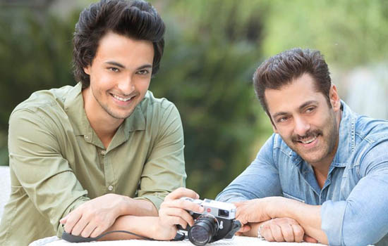 सलमान ने आयुष शर्मा बॉडी बनाने की दी टिप्स सलमान ने आयुष शर्मा बॉडी बनाने की दी टिप्स