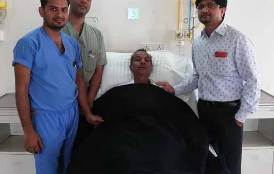बडी आंत में थी १३ सेंटीमीटर कैंसर की गांठ, दूरबीन से निकाली बडी आंत में थी १३ सेंटीमीटर कैंसर की गांठ, दूरबीन से निकाली