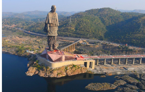 सरदार पटेल की प्रतिमा में बस्ता है हिन्दुस्तान जिंक सरदार पटेल की प्रतिमा में बस्ता है हिन्दुस्तान जिंक