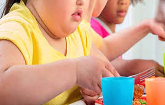 मोटापा बच्चों में अस्थमा  बढ़ा सकता है 