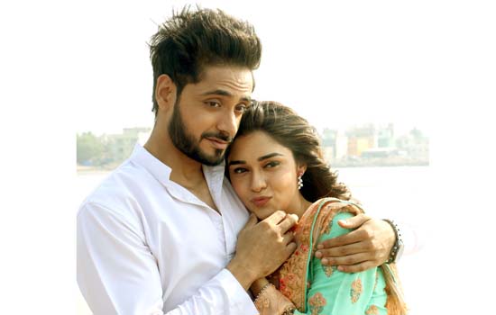 Adnan Khan and Eisha Singh had fun time while shooting outdoor in Mumbai for their serial Ishq Subhan Allah.