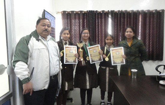 हिंद जिंक स्कूल के विद्यार्थियों ने चित्रकला प्रतियोगिता  में बाजी मारी