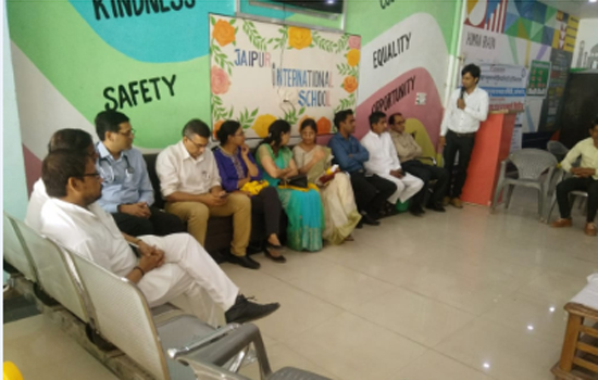 जयपुर इंटरनेशनल स्कूल में नि:शुल्क चिकित्सा एवं परामर्श शिविर आयोजित