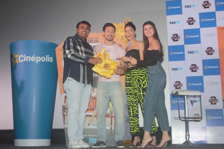 Cinépolis announces 90% off on the Student Combo in collaboration with  Paytm and ‘Student Of The Year 2’