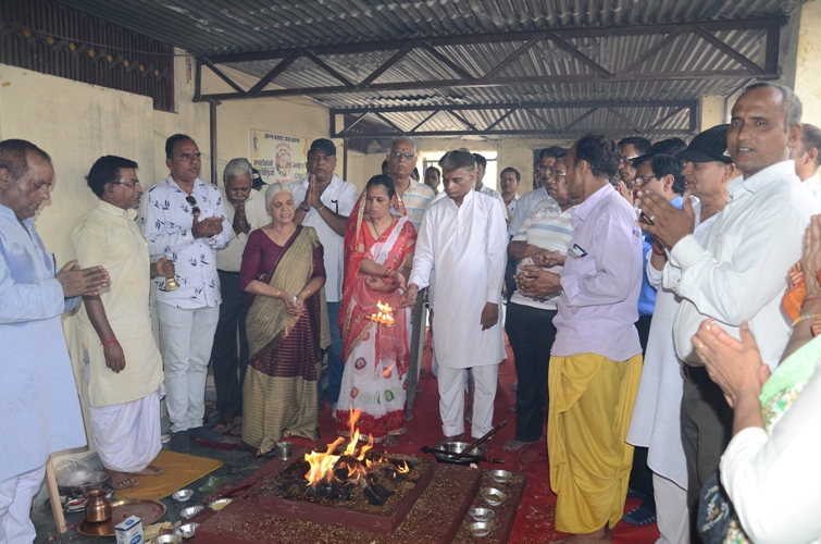 महाकोलश्वर मंदिर प्रांगण की मां अन्नपूर्ण व शिव की प्रतिमा को प्रतिष्ठित