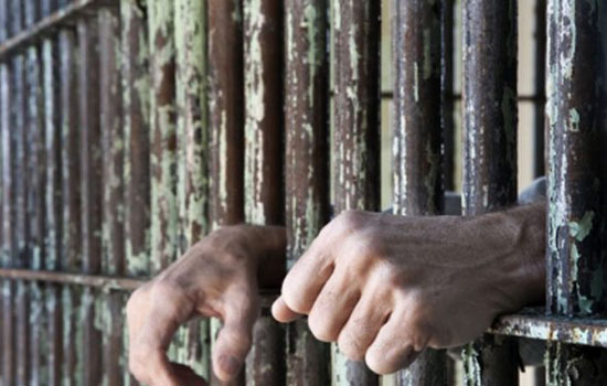 वेनेजुएला जेल में हथियारबंद कैदियों और सुरक्षाकर्मियों के बीच झड़प 