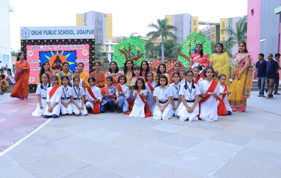 डीपीएस उदयपुर में गुरू पूर्णिमा पर भव्य आयोजन