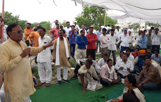 हत्या एवं दुष्कर्म के मामले में  राजस्थान विधानसभा पर नायक समाज का प्रदर्शन 