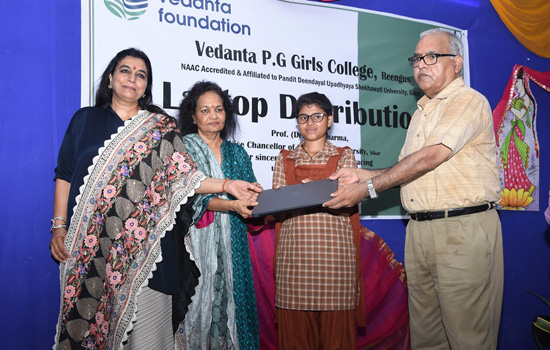 Riding the digitisation wave, Vedanta provides laptops to 3000 girls