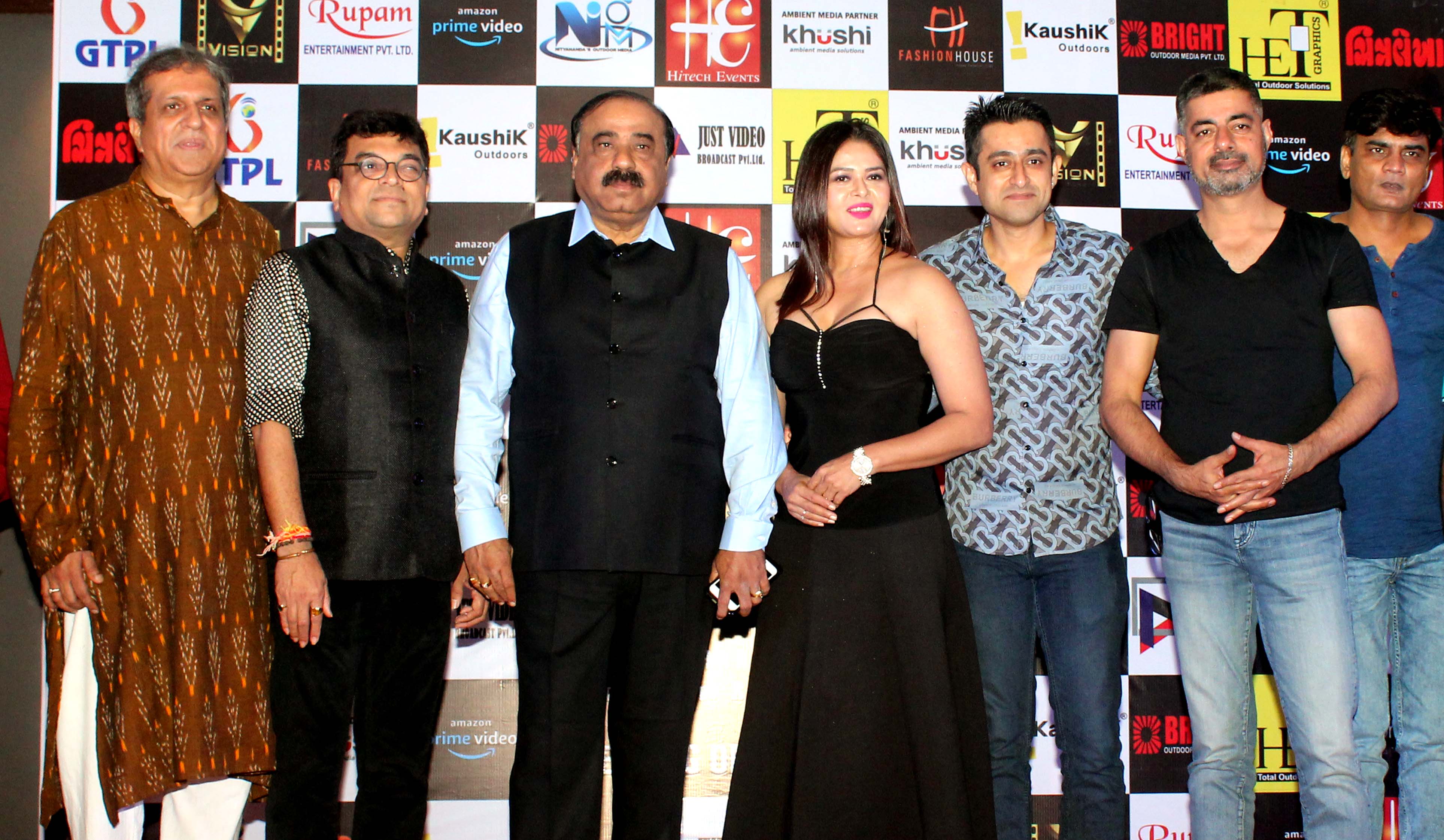 Darshan Jariwala, Sushant Singh, Soniya Shah, Jimit Trivedi and others attended trailer launch of Gujarati film Cheel Zadap .