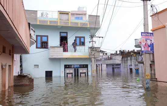 जनजीवन अस्तव्यस्त,लोकसभा अध्यक्ष आज कोटा में बाढ़ प्रभावित क्षेत्रों का दौरा कर जायजा लेंगे 