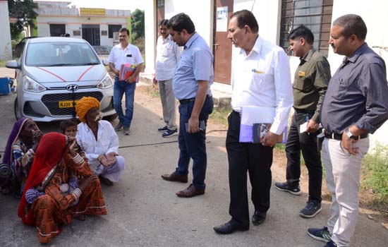 जिला कलक्टर की संवेदनशीलता से गाड़िया लुहार परिवार की पीड़ा हुई दूर