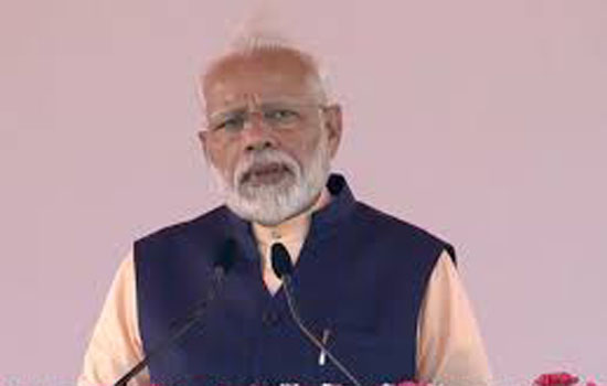 PM मोदी ने सरदार पटेल की 69वीं पुण्यतिथि पर श्रद्धांजलि दी 
