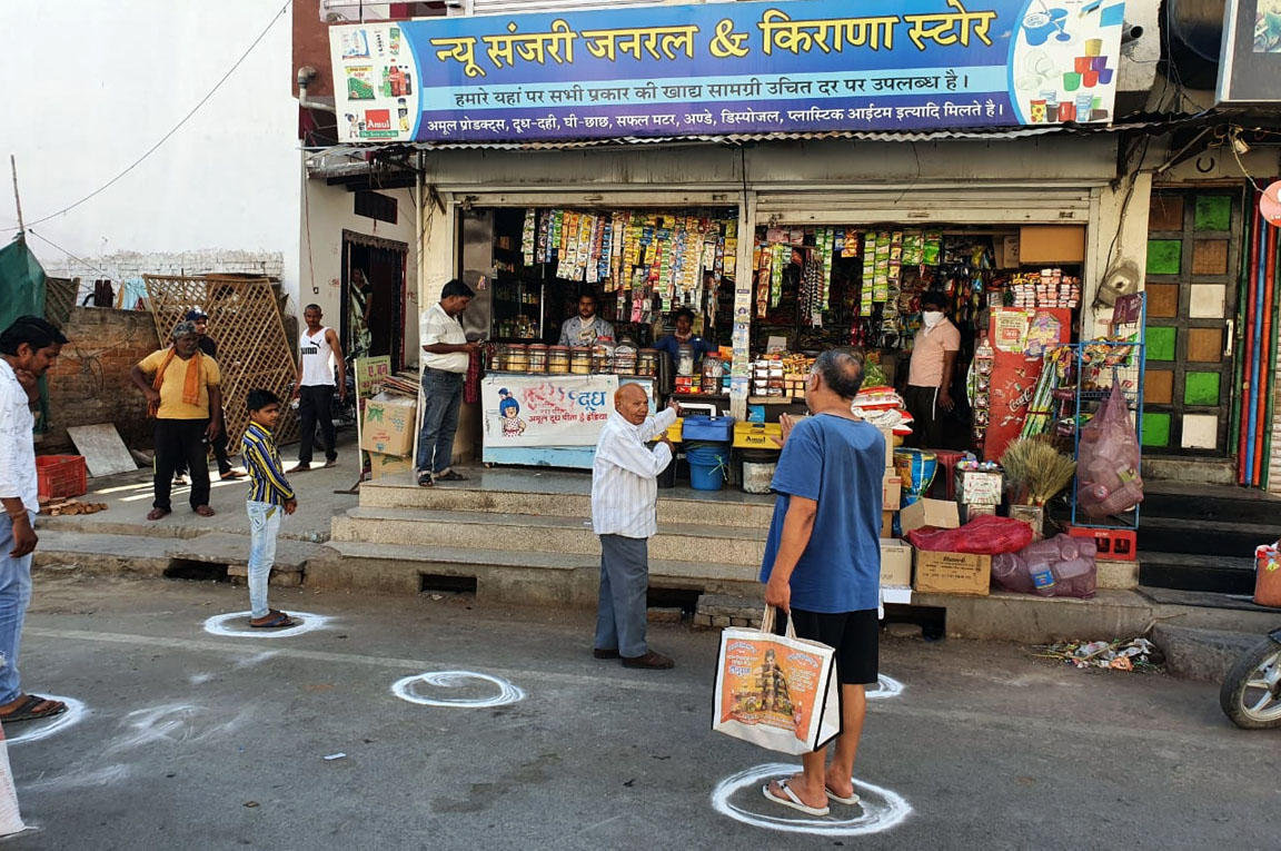 लॉकडाउन में सतर्क है उदयपुर सोशल डिस्टेन्सिंग से कोरोना को मात दे रहा है उदयपुर