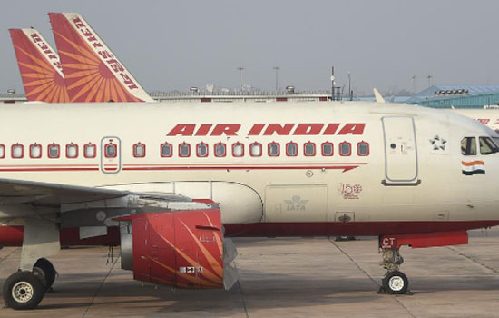 एयर इंडिया को निवेशकों के लिये विभिन्न विकल्पों पर सरकार कर रही विचार