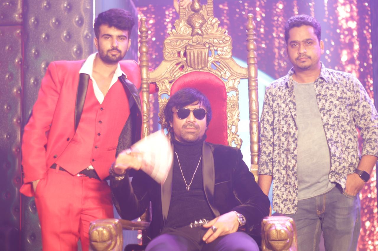 Ajaz khan supports hindu pandit brahman the owner of Jipzop app
