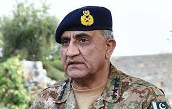 पाकिस्तानी सेना प्रमुख बाजवा ने LoC का दौरा किया
